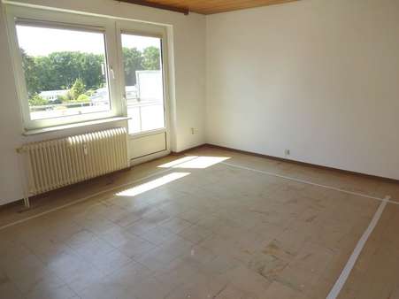 -1359 Wohnzimmer - Etagenwohnung in 23611 Sereetz mit 61m² kaufen